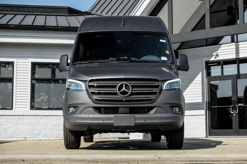 2025 Mercedes-Benz Sprinter 2500 High Roof