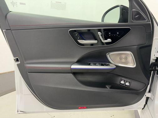 2024 Mercedes-Benz AMG C 63 S E Performance