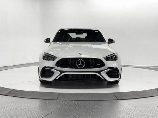 2024 Mercedes-Benz AMG C 63 S E Performance