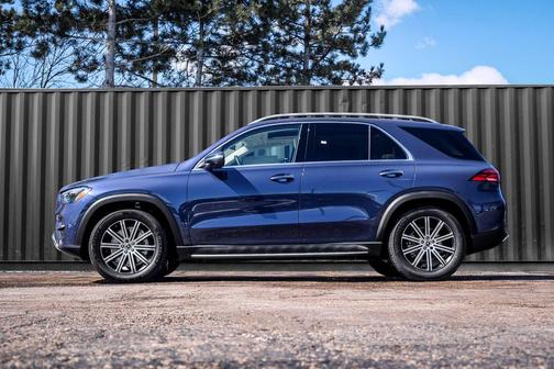 Blue Metallic 2026 Mercedes-Benz GLE 350 4MATIC
