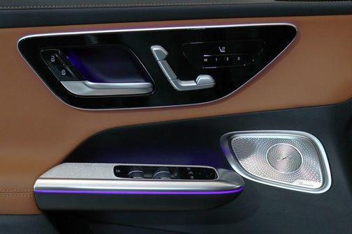 2025 Mercedes-Benz GLC 350e Base