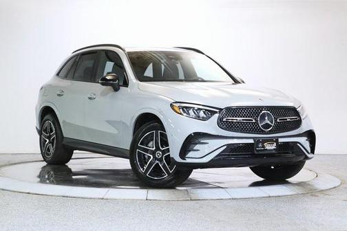 2025 Mercedes-Benz GLC 300 4MATIC