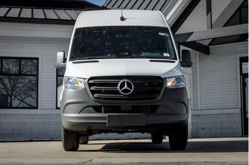 2025 Mercedes-Benz Sprinter 2500 High Roof