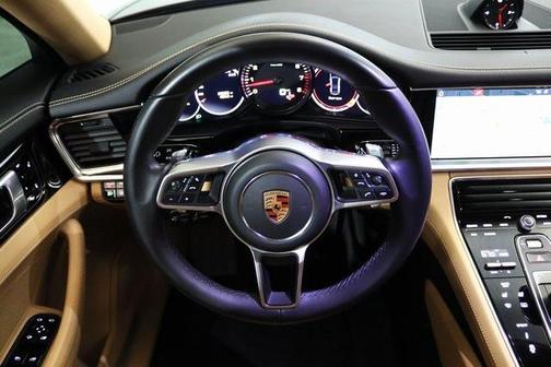 2018 Porsche Panamera 4S