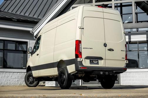 2026 Mercedes-Benz Sprinter 2500 Standard Roof