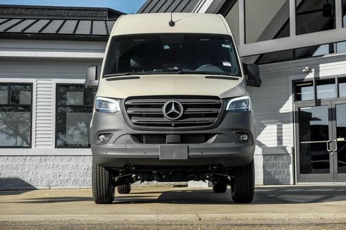 2026 Mercedes-Benz Sprinter 2500 Standard Roof