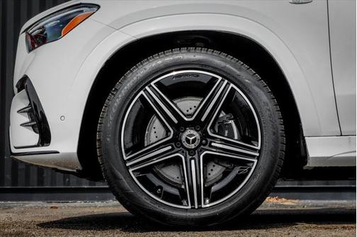 2025 Mercedes-Benz GLE 450e 4MATIC