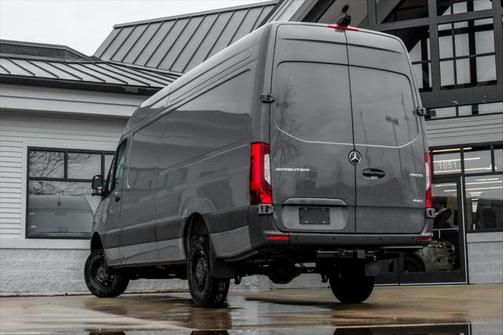 2025 Mercedes-Benz Sprinter 2500 High Roof