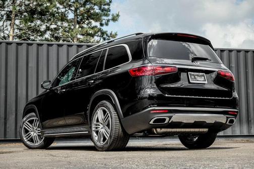 2025 Mercedes-Benz GLS 450 4MATIC