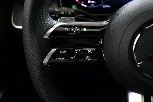 2025 Mercedes-Benz GLC 350e Base