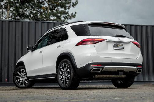 White 2026 Mercedes-Benz GLE 350 4MATIC