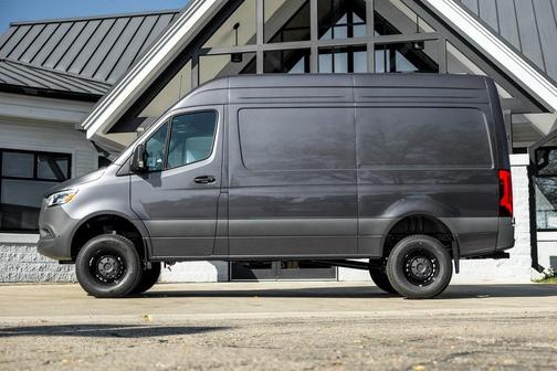 2025 Mercedes-Benz Sprinter 2500 Standard Roof