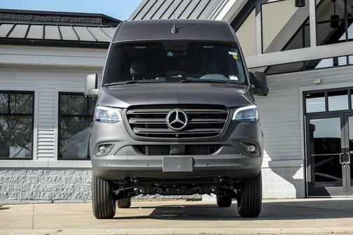 2025 Mercedes-Benz Sprinter 2500 Standard Roof