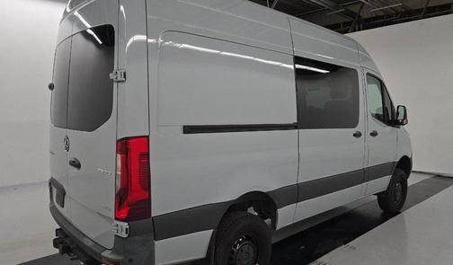 2023 Mercedes-Benz Sprinter 2500 Crew 144 WB