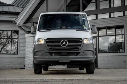 2026 Mercedes-Benz Sprinter 2500 Standard Roof