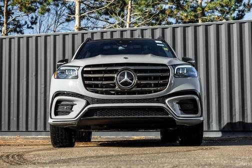 2026 Mercedes-Benz GLS 580 4MATIC