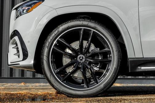 2026 Mercedes-Benz GLS 580 4MATIC