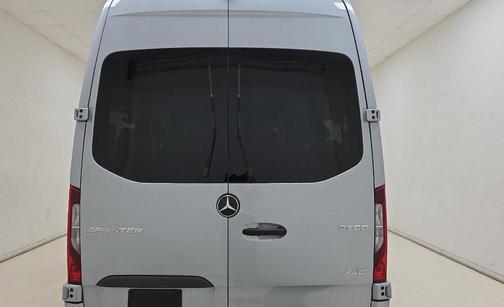 2025 Mercedes-Benz Sprinter 2500 Passenger 144 WB