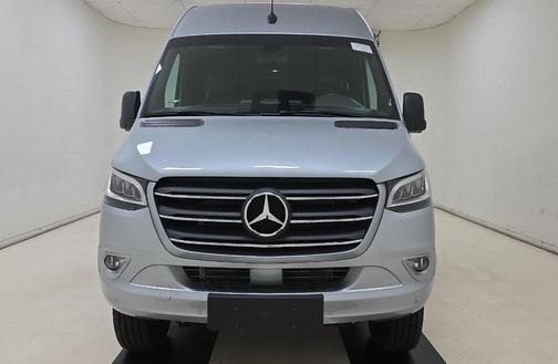 2025 Mercedes-Benz Sprinter 2500 Passenger 144 WB
