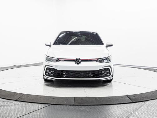 2024 Volkswagen Golf GTI 2.0T SE DSG