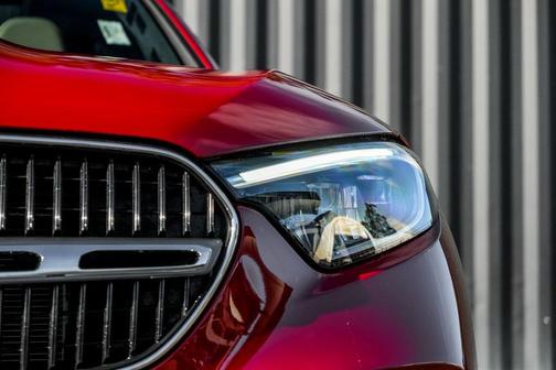 2026 Mercedes-Benz GLC 300 4MATIC