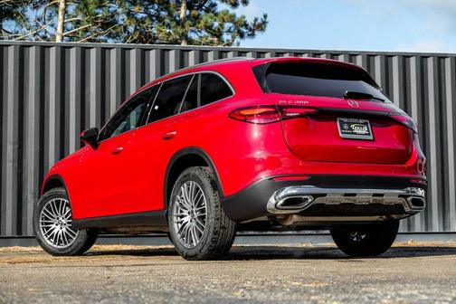 2026 Mercedes-Benz GLC 300 4MATIC