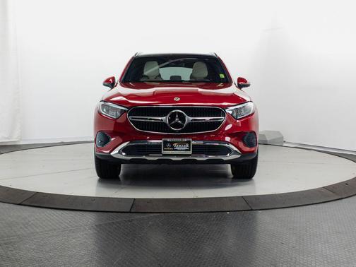 2026 Mercedes-Benz GLC 300 4MATIC