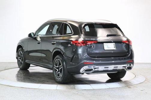 2025 Mercedes-Benz GLC 300 4MATIC