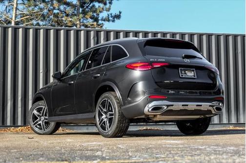 2025 Mercedes-Benz GLC 300 4MATIC