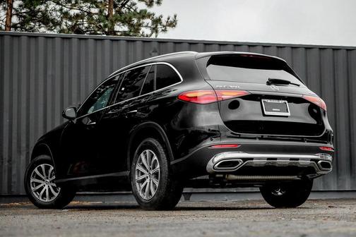 2026 Mercedes-Benz GLC 300 4MATIC