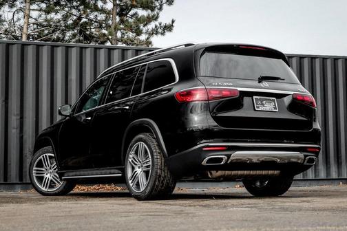 2025 Mercedes-Benz GLS 450 4MATIC