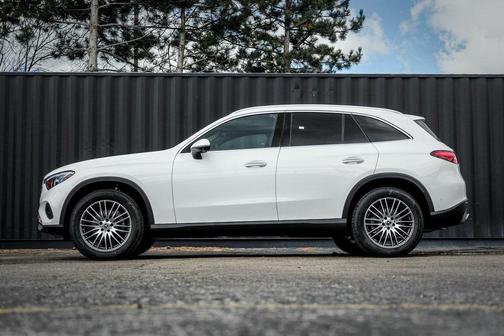 2026 Mercedes-Benz GLC 300 4MATIC