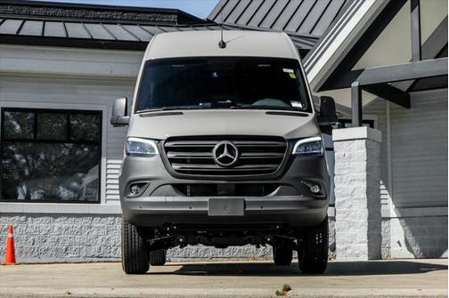 2025 Mercedes-Benz Sprinter 2500 4MATIC