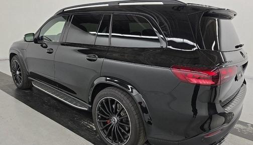 2025 Mercedes-Benz AMG GLS 63 Base