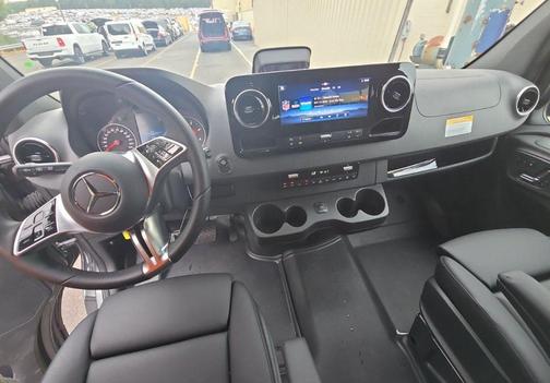 2025 Mercedes-Benz Sprinter 2500 Passenger 144 WB