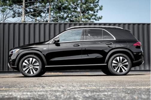 2025 Mercedes-Benz GLE 450e 4MATIC