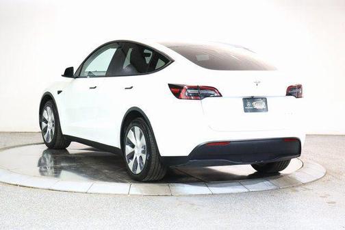 2022 Tesla Model Y Long Range Dual Motor All-Wheel Drive