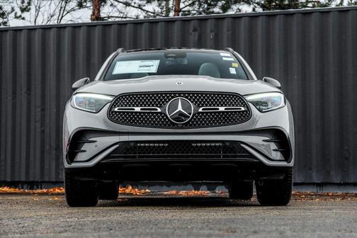 2026 Mercedes-Benz GLC 300 4MATIC