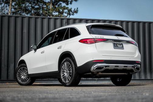 2026 Mercedes-Benz GLC 300 4MATIC