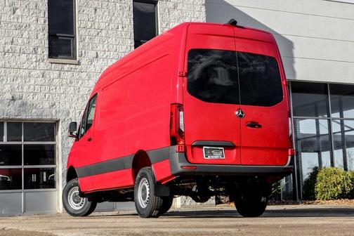 2025 Mercedes-Benz Sprinter 2500 Cargo 144 WB