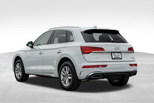 2023 Audi Q5 45 S line Premium