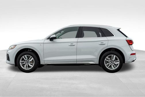 2023 Audi Q5 45 S line Premium