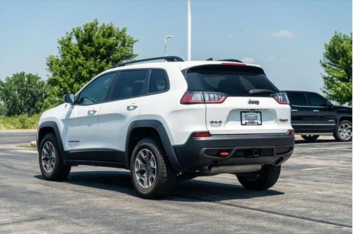 2022 Jeep Cherokee Trailhawk