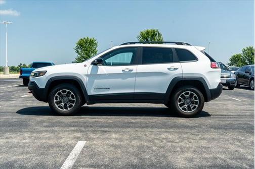 2022 Jeep Cherokee Trailhawk