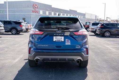 2022 Ford Edge Titanium