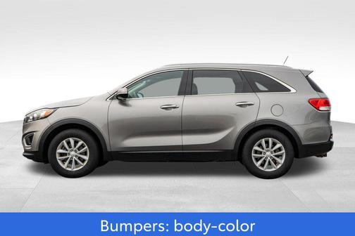 Titanium Silver 2017 Kia Sorento LX