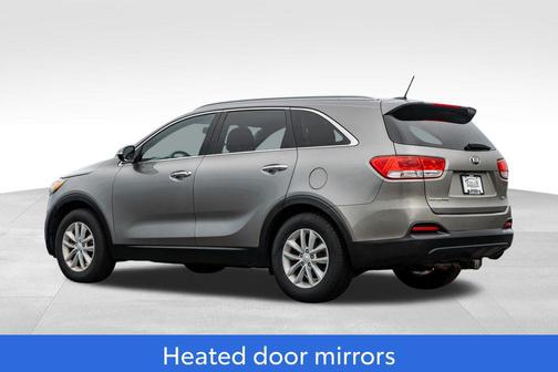 Titanium Silver 2017 Kia Sorento LX