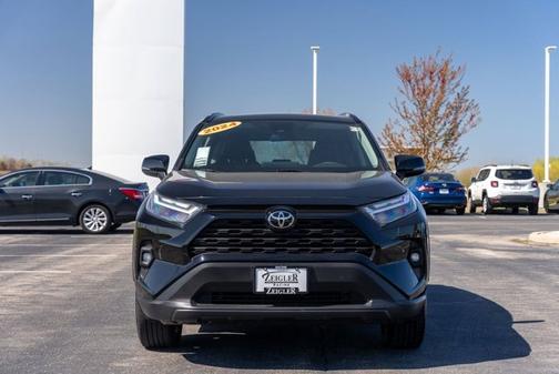 2020 Toyota RAV4 Hybrid XLE