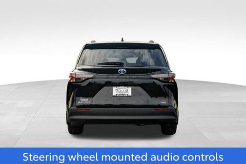 2025 Toyota Sienna XLE 7 Passenger