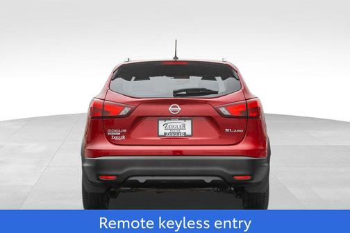 2017 Nissan Rogue Sport SL